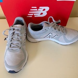 New balance running shoes NWT
